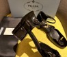 Женские кожаные туфли Prada 2024 черные лакированные каблук 4,5 см