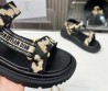 Женские сандалии Christian Dior 2024 D-Wave с вышивкой бежевые с черным