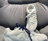 Женские замшевые кроссовки Miu Miu х New Balance 2024 светло-серые с разноцветными шнурками