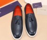 Мужские кожаные лоферы Santoni 2024 синие с кисточками