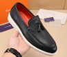 Мужские кожаные лоферы Santoni 2024 с кисточками черные
