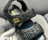 Женские кожаные босоножки Miu Miu 2024 черные
