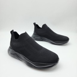 Мужские текстильные кроссовки Hugo Boss 2024 черные без шнурков с черной подошвой