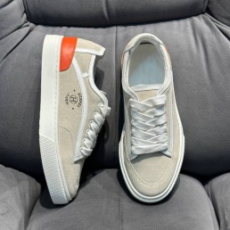 Женские замшевые кеды Hermes бежевые 2024