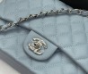 Женская кожаная сумка Chanel 25 см голубая 2024