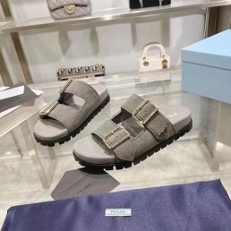 Женские замшевые шлепки Prada серые 2024