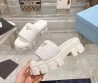 Женские плетёные шлепанцы Prada Monolith белые на тракторной подошве 2024