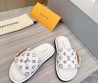 Женские текстильные шлепки Louis Vuitton белые с монограммами 2024