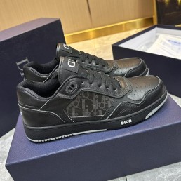 Мужские кожаные кроссовки Christian Dior черные с надписями сбоку 2024