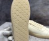 Женские кожаные кроссовки Prada белые с логотипом 2024