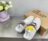 Женские замшевые кроссовки Miu Miu х New Balance 2024 серые с разноцветными шнурками
