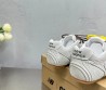 Женские замшевые кроссовки Miu Miu х New Balance 2024 серые с разноцветными шнурками