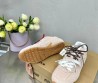 Женские замшевые кроссовки Miu Miu х New Balance бежевые с разноцветными шнурками 2024