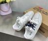 Женские комбинированные кроссовки Miu Miu х New Balance светло-серые с разноцветными шнурками 2024