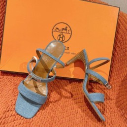 Женские текстильные босоножки Hermes голубые джинсовые 2024