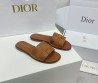 Женские кожаные шлепанцы Christian Dior коричневые 2024