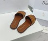 Женские кожаные шлепанцы Christian Dior коричневые 2024