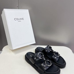 Женские кожаные шлепанцы Celine черные 2024