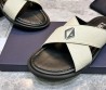 Мужские кожаные шлепанцы Christian Dior молочные с черной подошвой 2024