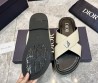 Мужские кожаные шлепанцы Christian Dior молочные с черной подошвой 2024