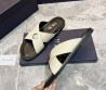 Мужские кожаные шлепанцы Christian Dior молочные с черной подошвой 2024