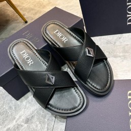 Мужские кожаные шлепанцы Christian Dior черные 2024