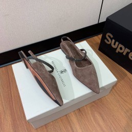 Женские замшевые туфли Brunello Cucinelli коричневые с блестящим ремешком 2024