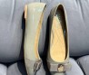 Женские кожаные балетки Salvatore Ferragamo Varina ballet flat серые лакированные 2024