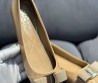 Женские кожаные балетки Salvatore Ferragamo Varina ballet flat бежевые лакированные 2024