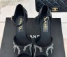 Женские замшевые босоножки Chanel черные в стразах каблук 10,5 см 2024