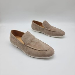 Мужские замшевые лоферы Bottega Veneta светло-бежевые 2024