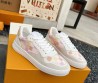 Женские комбинированные кроссовки Louis Vuitton Stadium белые с розовой клеткой 2024