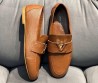 Женские кожаные лоферы Louis Vuitton коричневые с логотипом 2024