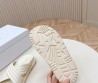 Женские кожаные шлепанцы Christian Dior белые 2024