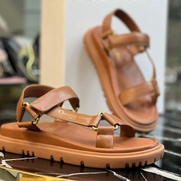 Женские кожаные сандалии Christian Dior D-Wave коричневые 2024