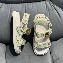 Женские текстильные сандалии Gucci молочные со стразами 2024