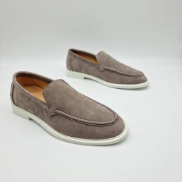 Мужские замшевые лоферы Bottega Veneta коричневые с плетением на заднике 2024