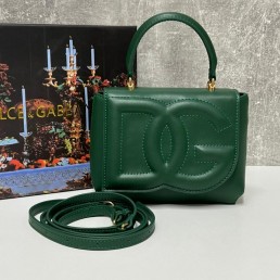 Женская кожаная сумка Dolce & Gabbana зеленая 16х13х6 2024