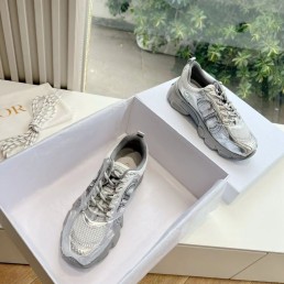 Женские комбинированные кроссовки Christian Dior Chrono серебристые 2024