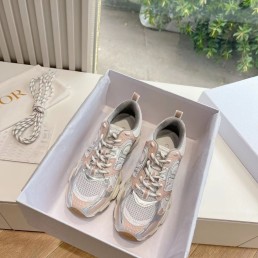 Женские комбинированные кроссовки Christian Dior Chrono белые с розовым 2024