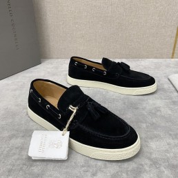 Мужские замшевые лоферы Brunello Cucinelli черные с кисточками 2024