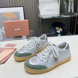 Женские кожаные кроссовки Miu Miu Bleached leather серые с зеленым замшевым носом 2024