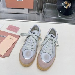 Женские кожаные кроссовки Miu Miu Bleached leather серые с розовым замшевым носом 2024