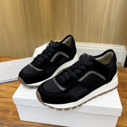 Женские замшевые кроссовки Brunello Cucinelli черные с бусинами 2024