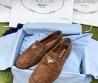 Женские замшевые лоферы Prada коричневые с логотипом 2024