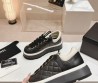 Женские кожаные кроссовки Chanel на платформе черные с прострочкой 2024