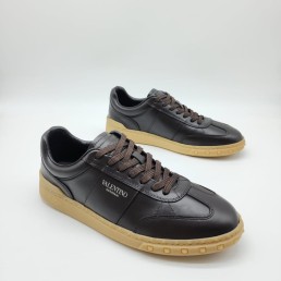 Мужские кожаные кроссовки Valentino коричневые 2024