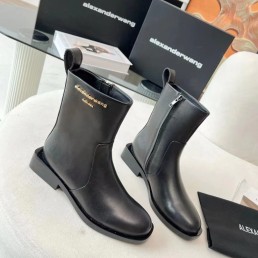Женские кожаные укороченные сапоги Alexander Wang черные на молнии 2024