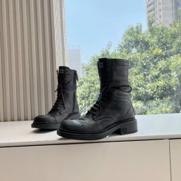 Женские кожаные ботинки Miu Miu черные со шнурком 2024