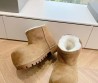 Женские замшевые укороченные сапоги Balenciaga Alaska fur bootie бежевые на меху 2024